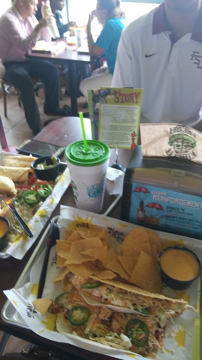 Tijuana Flats Photo 10